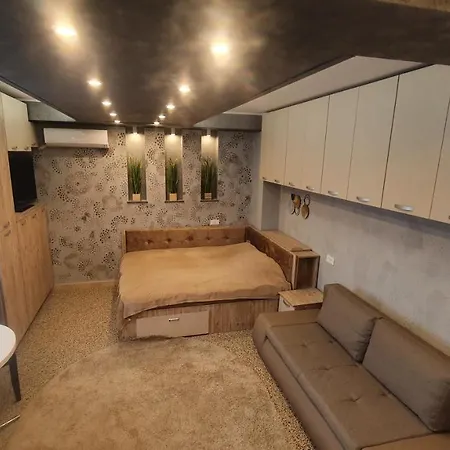 Apartmán Tomis 4b *