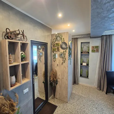 Appartement Tomis 4b